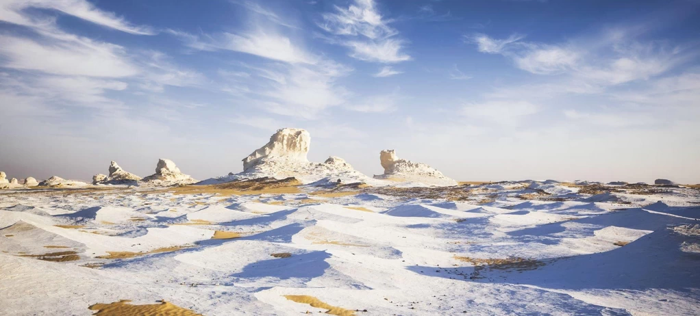 White Desert and Bahariya Oasis 2-Day Tour